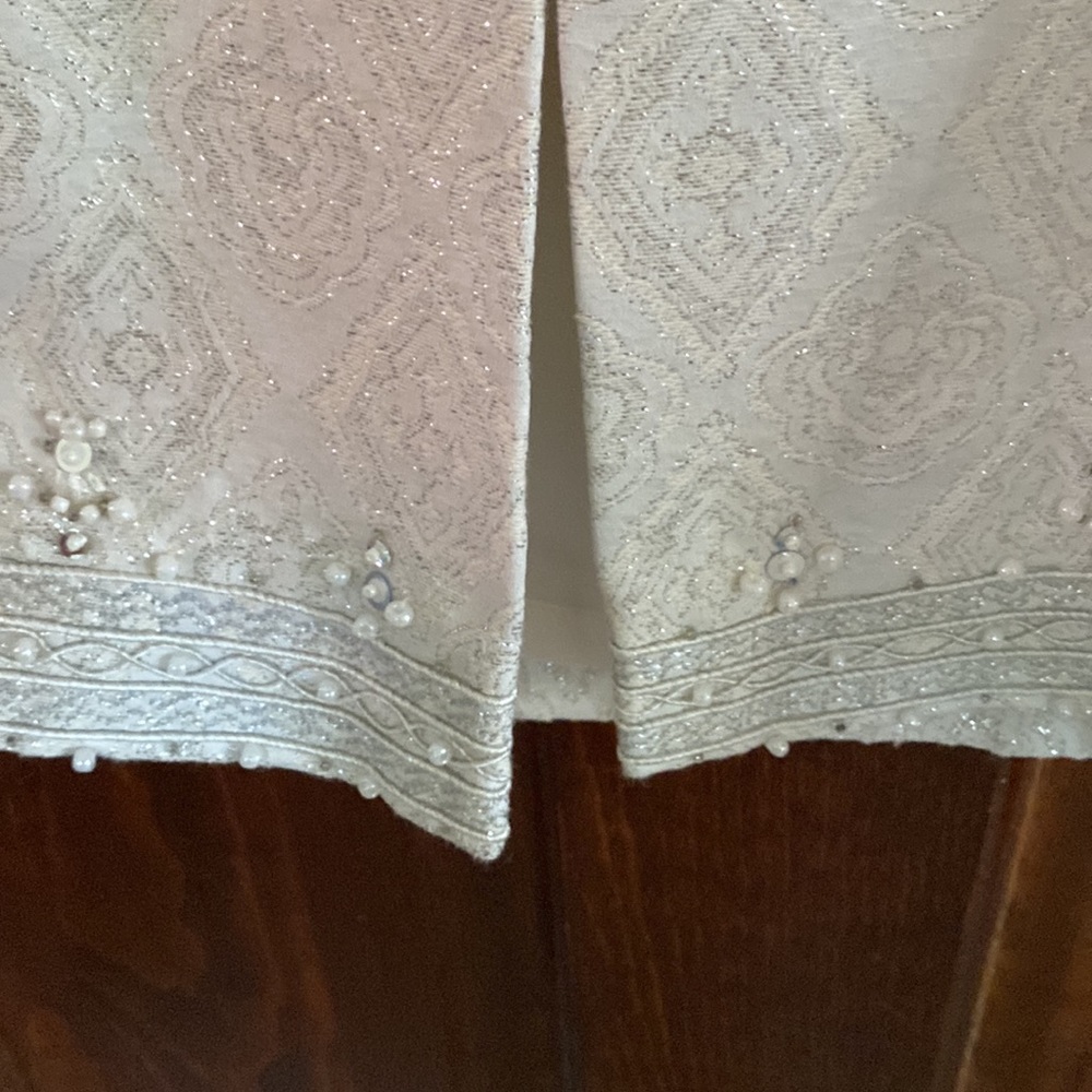 NWT , Tahari white Brocade design embroidered dress , 6 - Picture 6 of 6